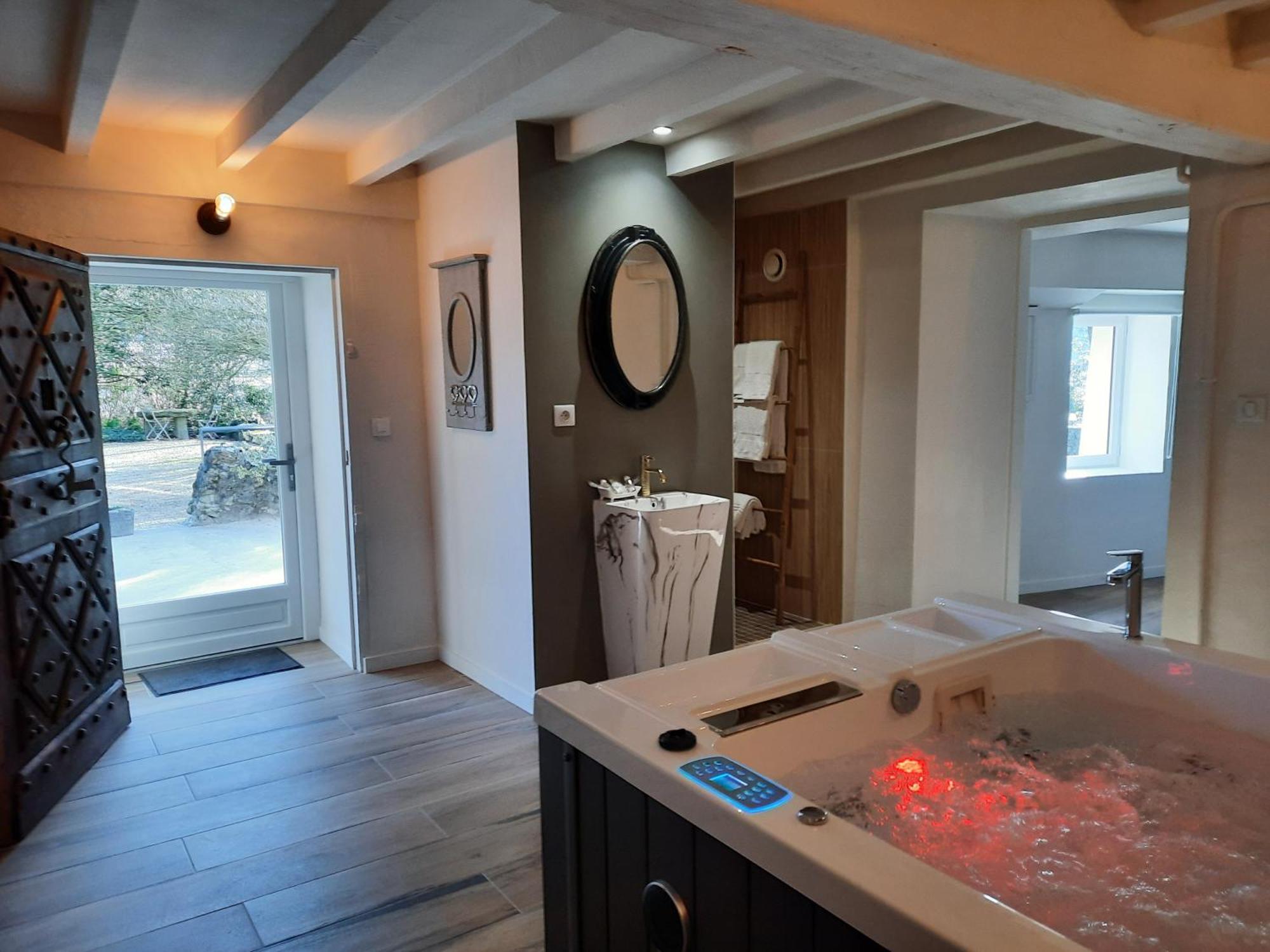 Charme Au Fil De L'Eau Hotel Vendieres Eksteriør billede