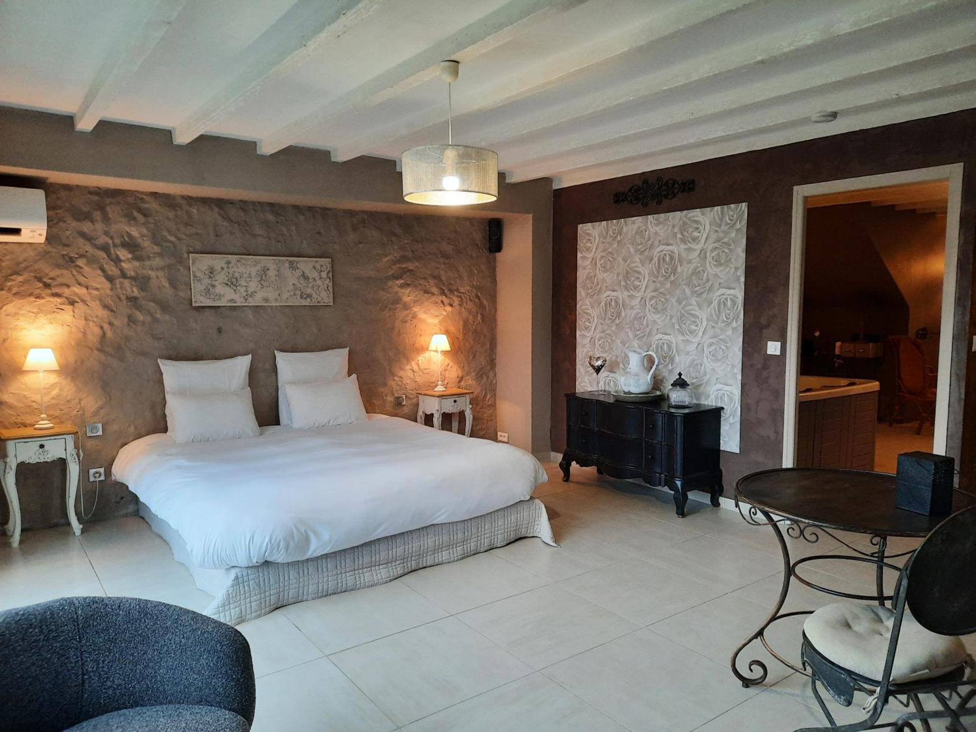 Charme Au Fil De L'Eau Hotel Vendieres Eksteriør billede