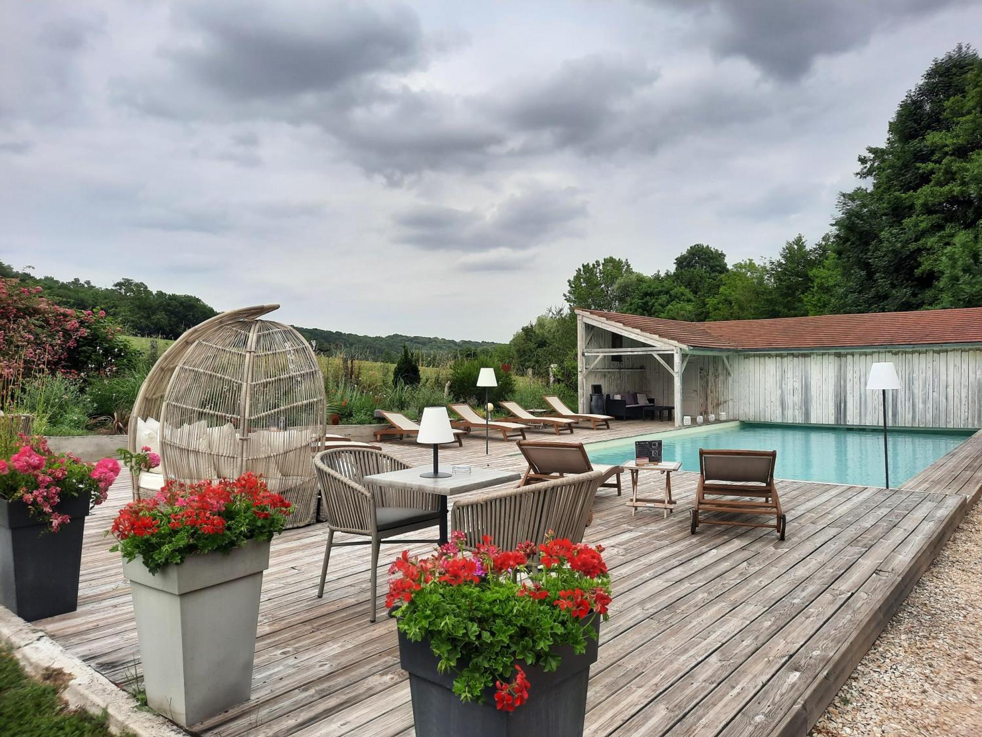Charme Au Fil De L'Eau Hotel Vendieres Eksteriør billede