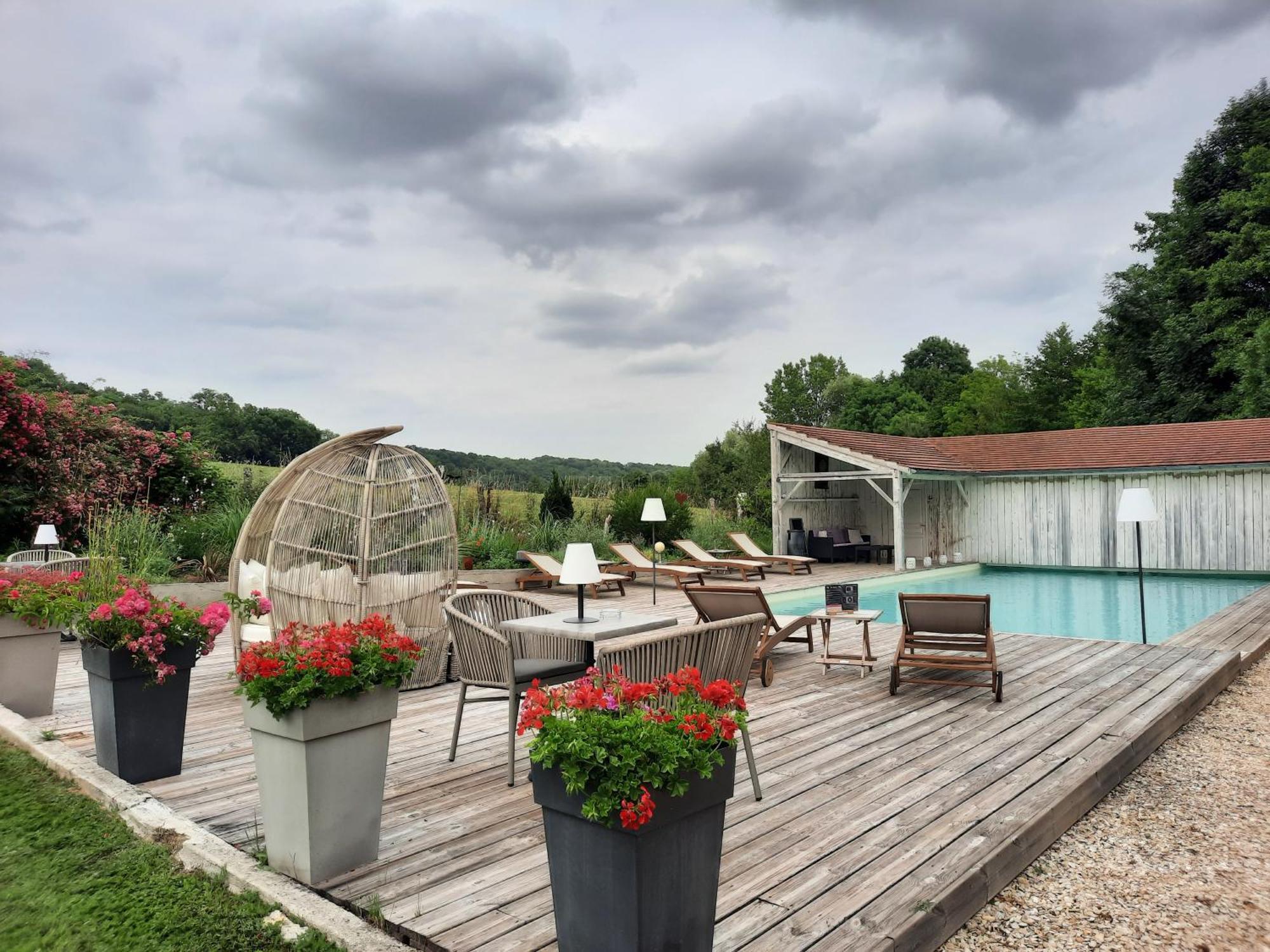Charme Au Fil De L'Eau Hotel Vendieres Eksteriør billede