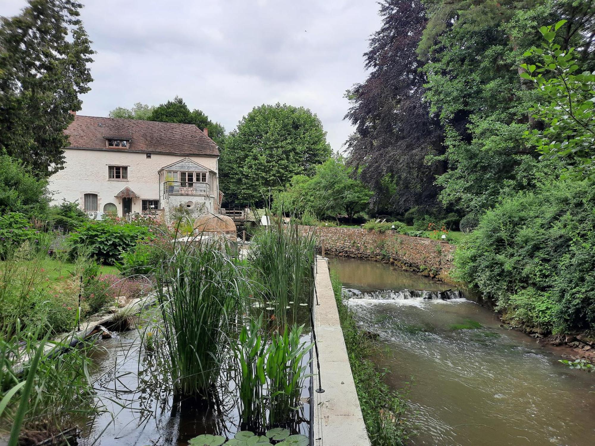 Charme Au Fil De L'Eau Hotel Vendieres Eksteriør billede